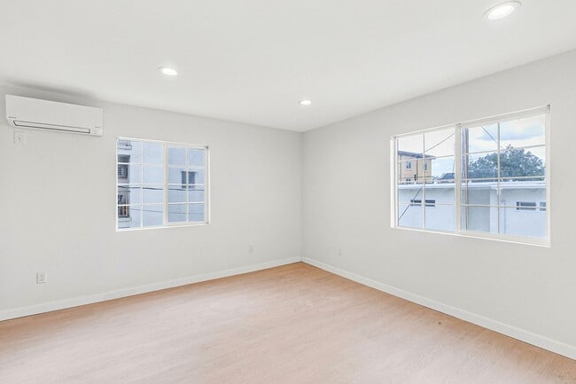 Building Photo - 1144 S Wooster St