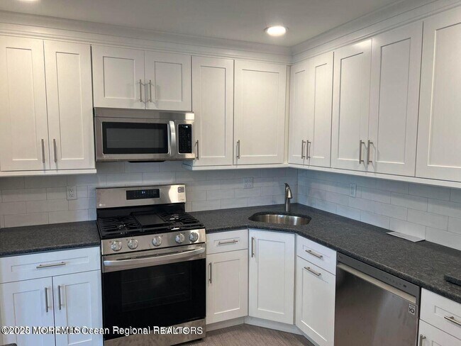 Primary Photo - 506 Harding Rd