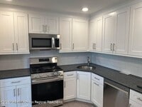 Building Photo - 506 Harding Rd