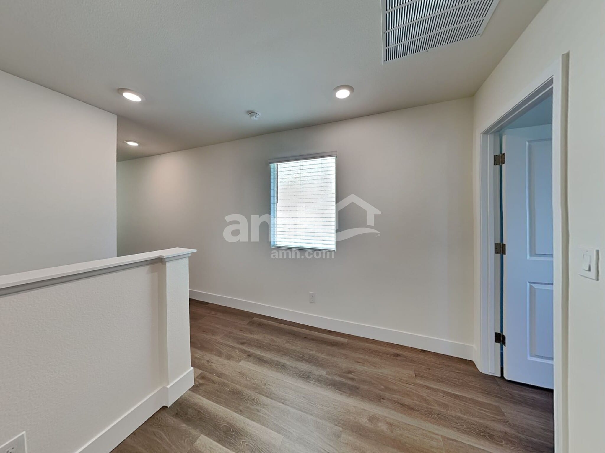 Building Photo - 7746 Hickory King Ave