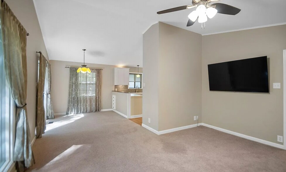 Building Photo - 10 Cieza Ln