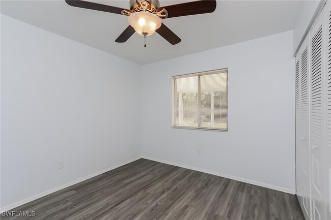 Building Photo - 5487 Kenwood Dr