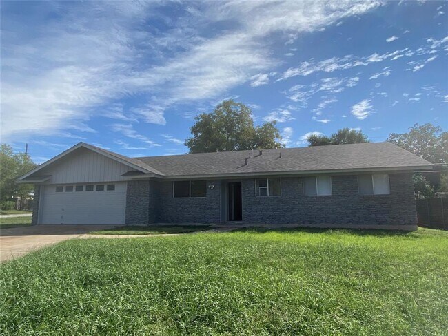 Primary Photo - 6817 Miranda Dr