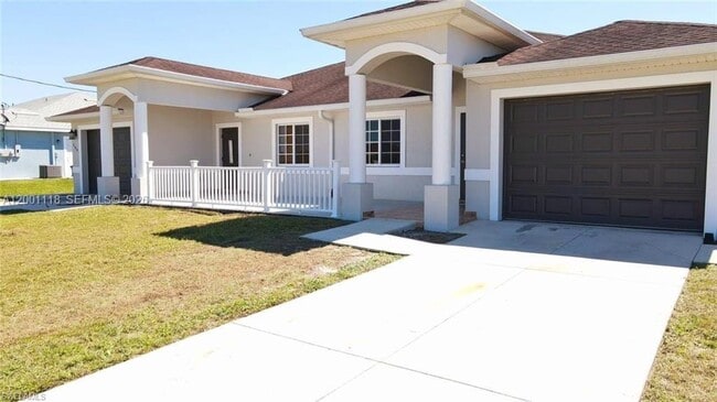 Building Photo - 152 Pullman St