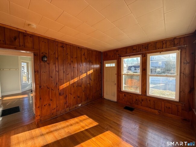 Building Photo - 55 Wetmore Ave