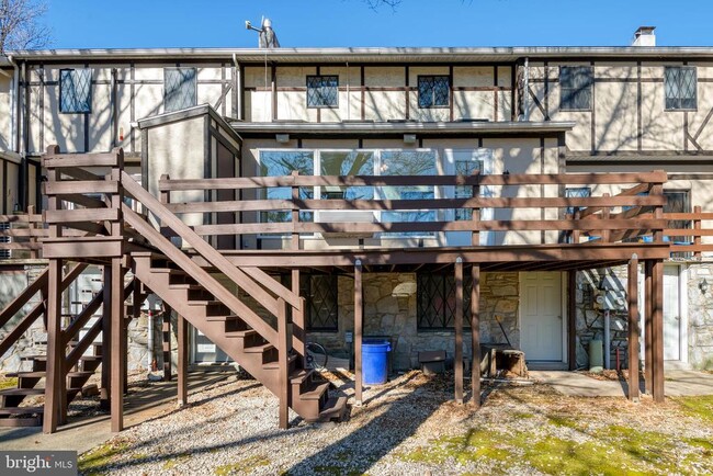 Building Photo - 926 Rhue Haus Ln