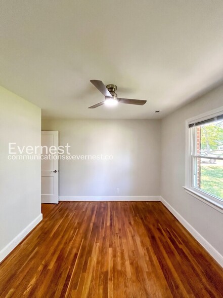 Building Photo - 2909 Westgate Dr