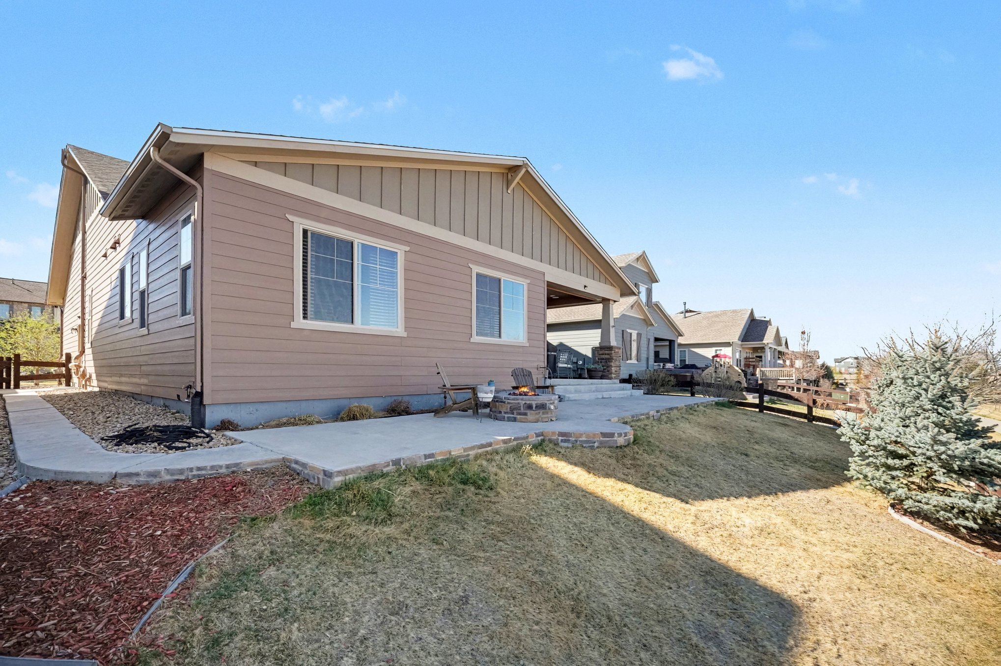 Building Photo - 470 Grenville Cir