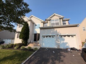 Building Photo - 87 Timberhill Dr