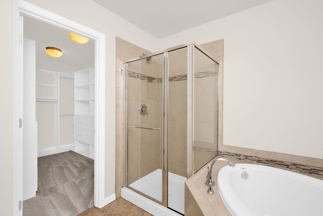 Building Photo - $1000 Off to lease by November 4th! 4 Bedr...