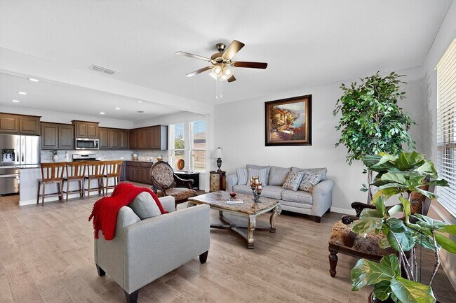 Building Photo - 1213 Pacifica Trail