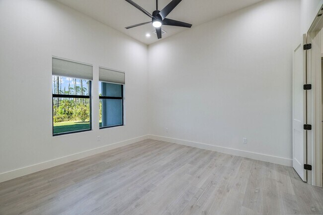 Building Photo - Stunning Brand 3B/2B Townhouse with Premium Finishes