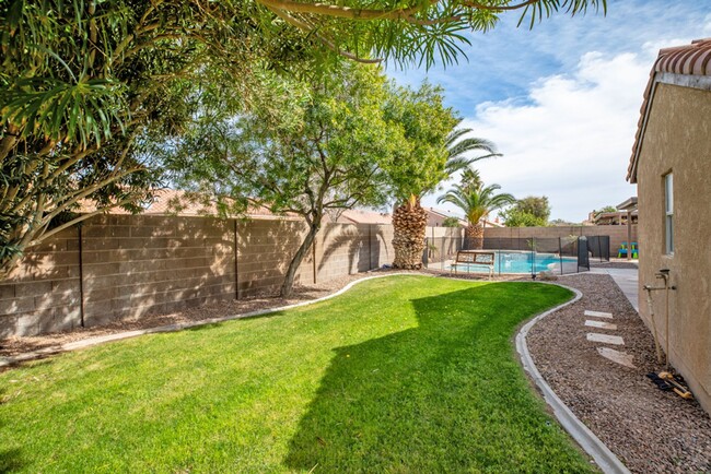 Building Photo - Pool home for rent June 1, 2025
