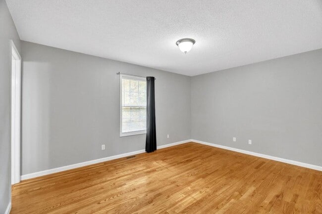 Building Photo - 1125 Faye St