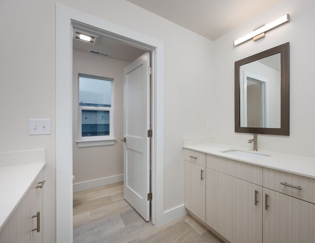 Building Photo - 4 Bed, 3 Bath - New build in Westpost, Belgrade