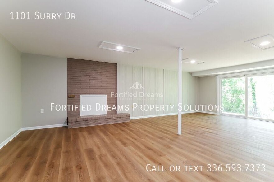 Building Photo - 1101 Surry Dr