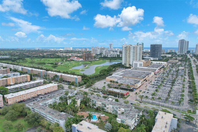 Building Photo - 1333 E Hallandale Beach Blvd