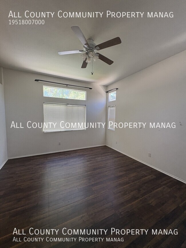Building Photo - 39560 Bonaire Way