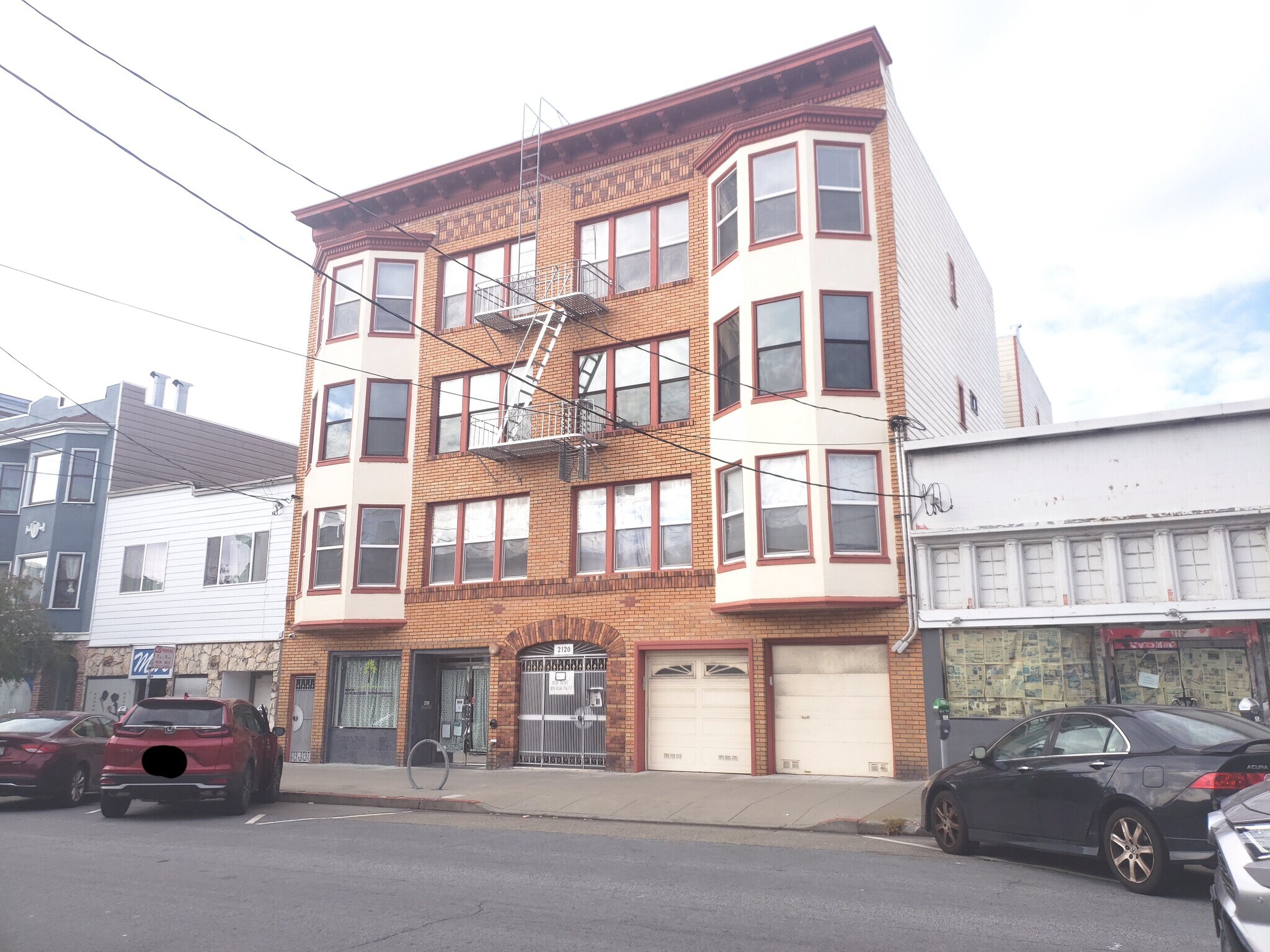 Building Photo - 2120 Clement St