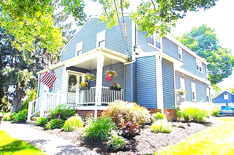 Primary Photo - 31 Quinnipiac Ave