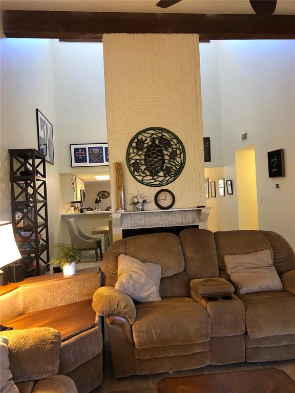 Building Photo - 4644 La Jolla Dr
