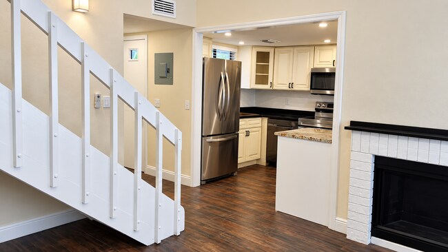Building Photo - 602 Trinidad Ct