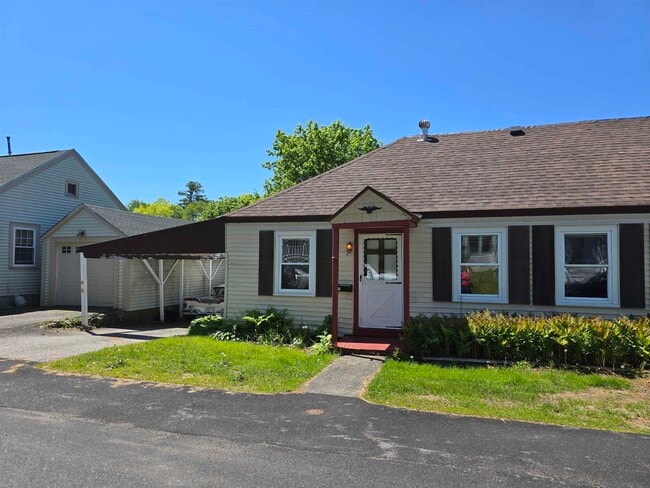 Primary Photo - 30 Halstead St