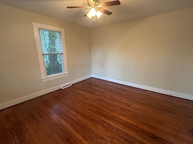 Building Photo - 1506 Charlton St