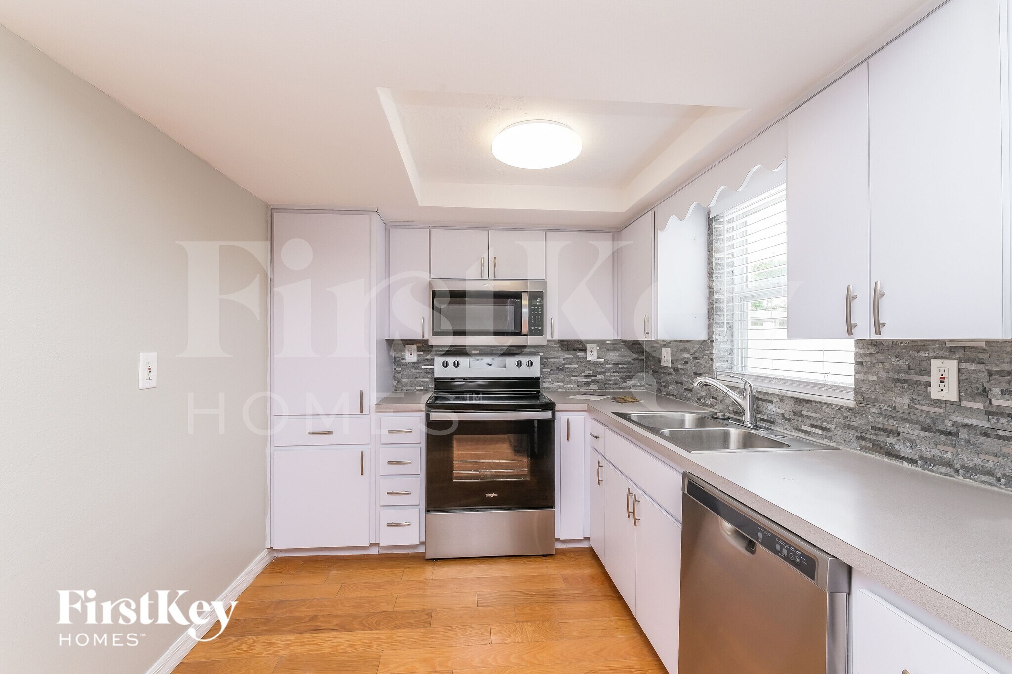 Building Photo - 9115 St Regis Ln