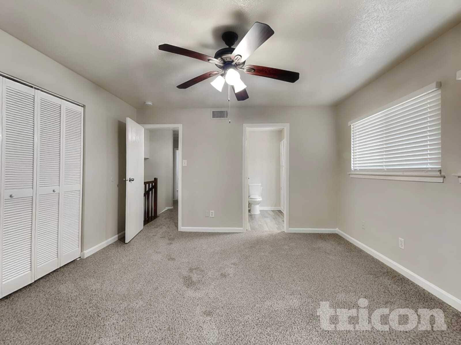 Building Photo - 3702 Deerbrook Dr