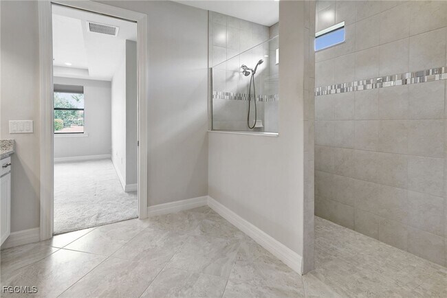 Building Photo - 11752 Bowes Cir