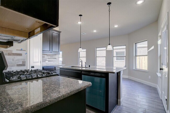 Building Photo - 7819 Cypress Dr