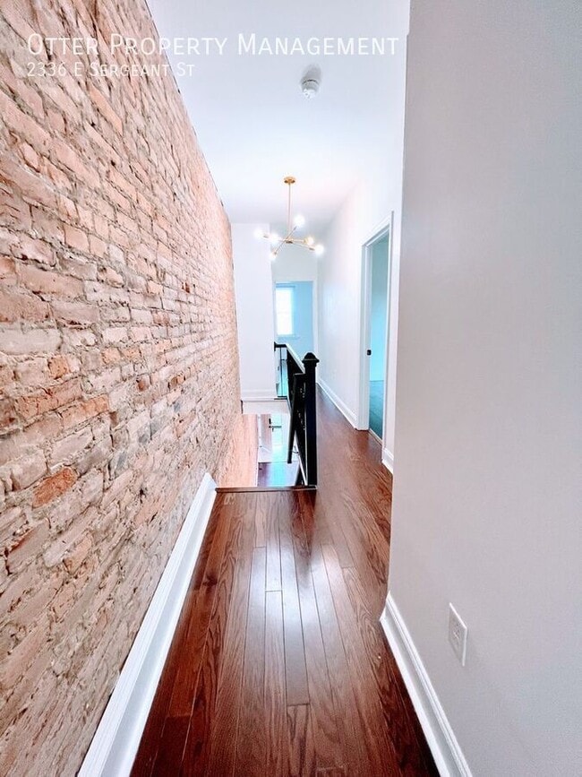 Building Photo - 2336 E Sergeant St