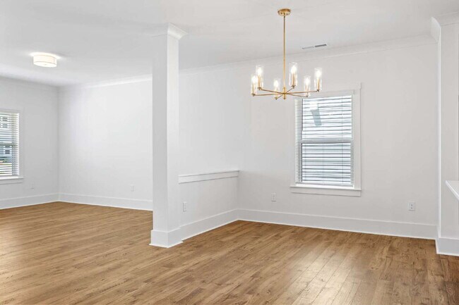 Building Photo - Spacious 4-Bedroom, 3 Full Bath Home in Angier