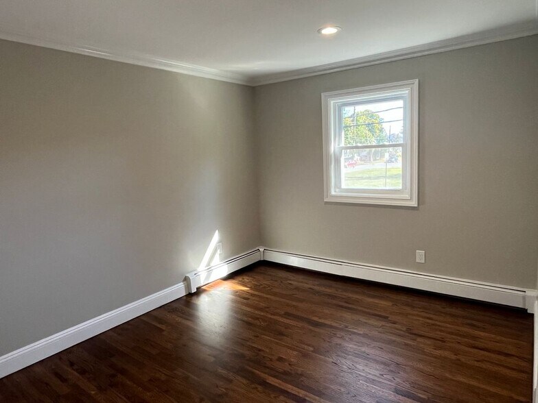 Building Photo - 26 Hanover Pl