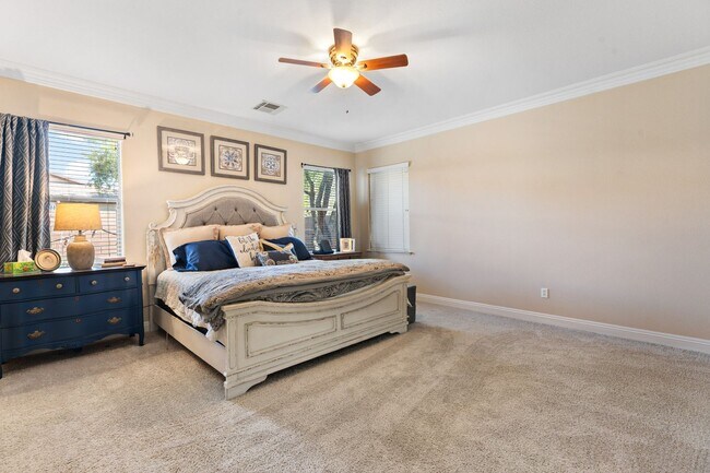 Building Photo - Spacious Mountain’s Edge Home with Den, Sunroom, 3-Car Garage & Private Spa Retreat