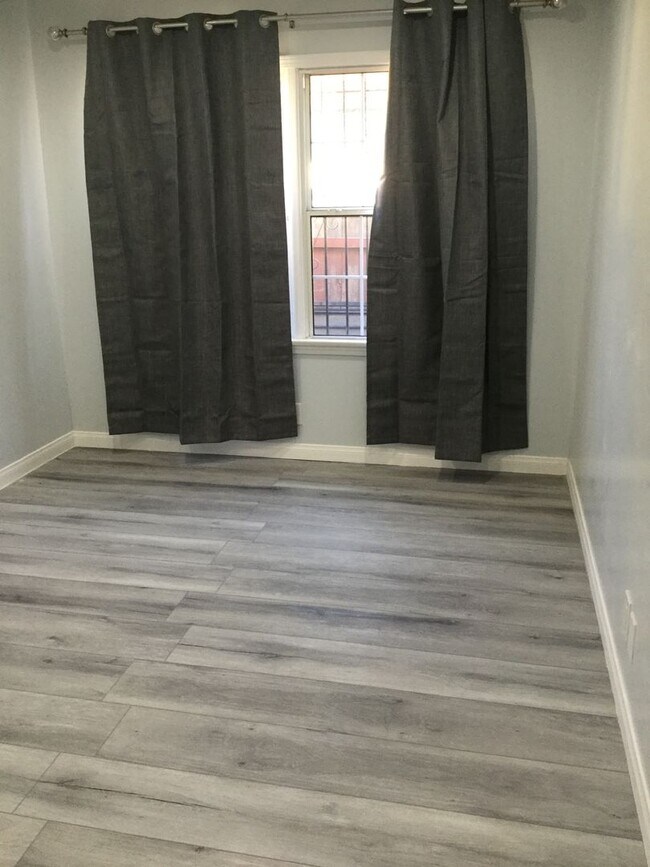 Building Photo - Gorgeous Guest house, with1 Bedroom and 1 Bathroom,  Hawthorne.