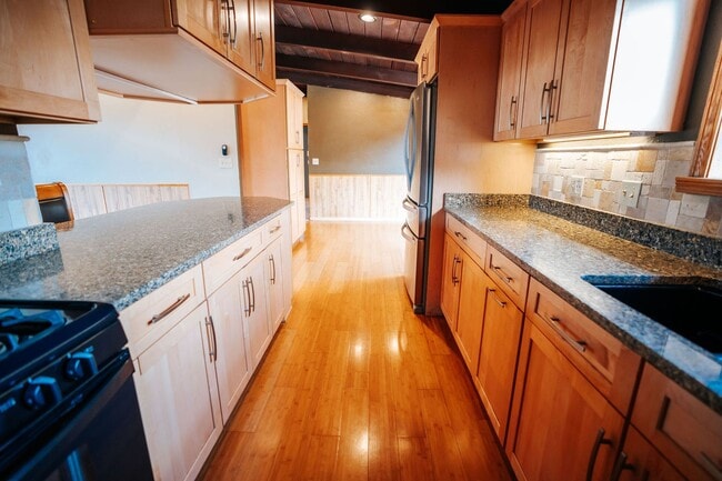 Building Photo - Single Family Home in Mckinleyville!