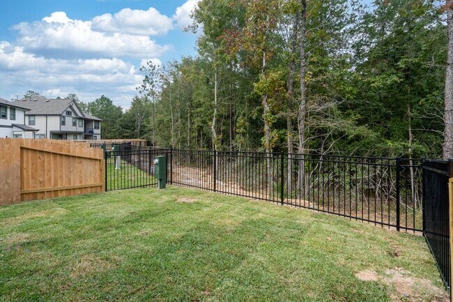 Building Photo - 529 Longleaf Pine Dr