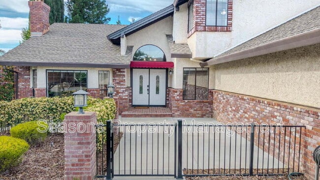 Building Photo - 1688 El Capitan Dr