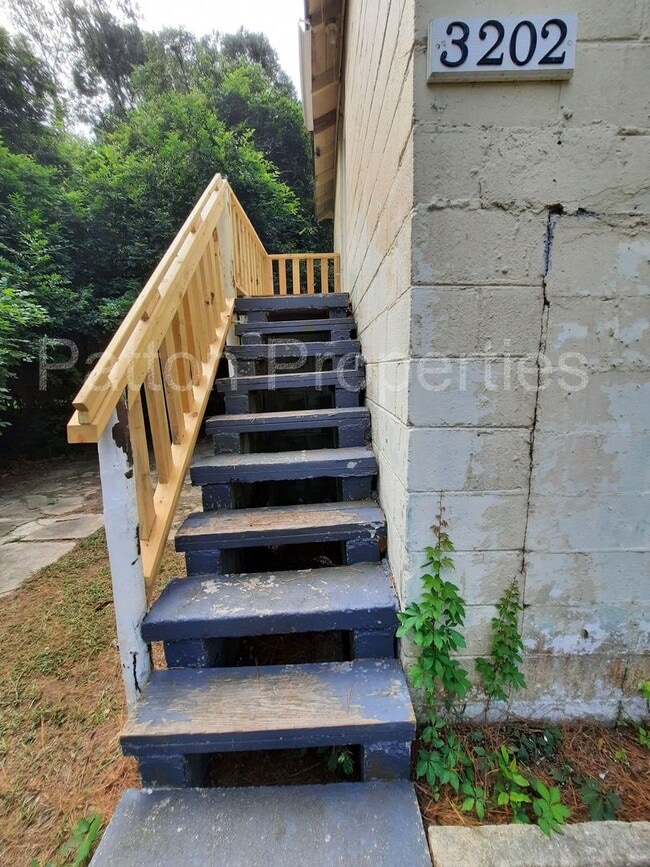 Building Photo - Forest Acres Apartment