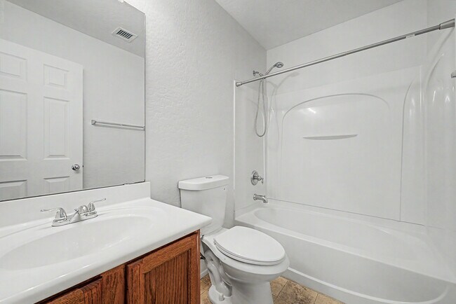 Building Photo - 25683 W Satellite Ln