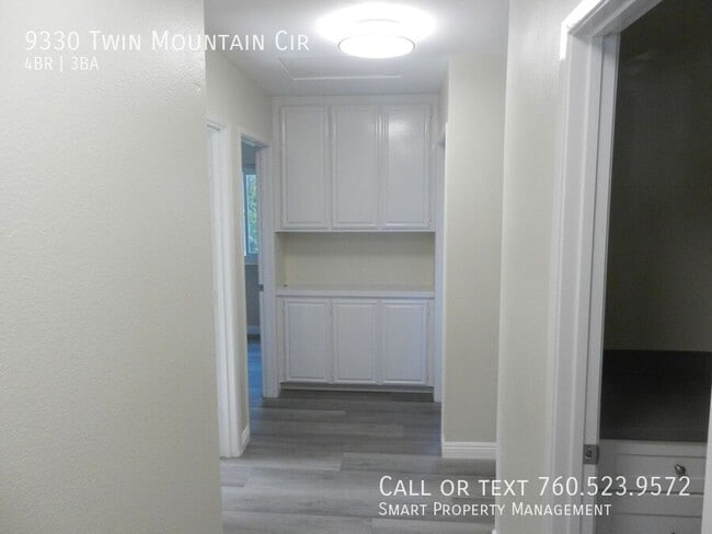 Building Photo - 9330 Twin Mountain Cir