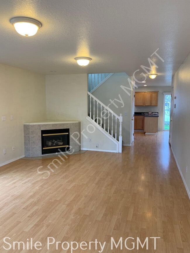 Building Photo - 4614 SE 86th Ct