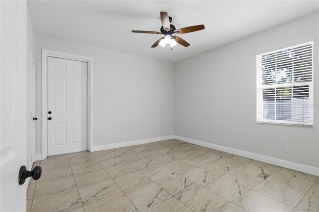 Building Photo - 810 W Whatley Pl