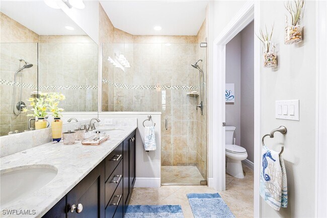 Building Photo - 1359 Artesia Dr E