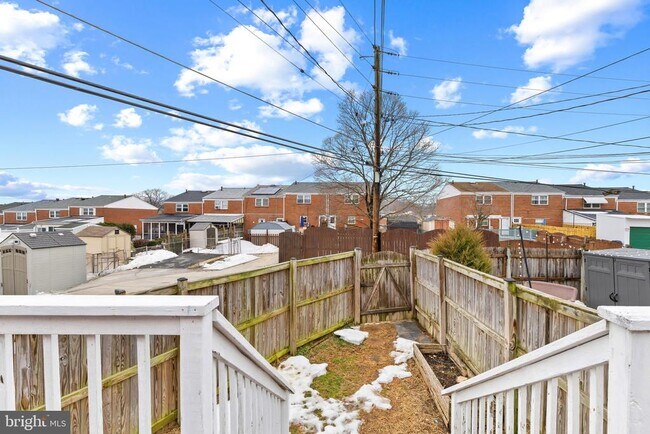 Building Photo - 5640 Braxfield Rd