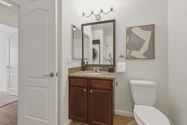 Building Photo - 1144 Yarwood Ct