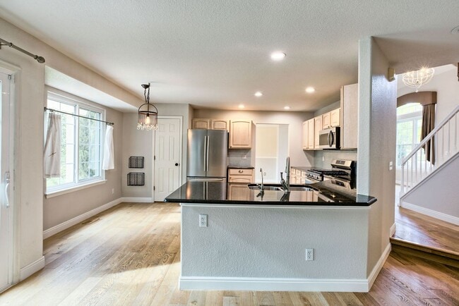 Building Photo - Absolutely Stunning 4 Bedroom Home in Mariana Butte