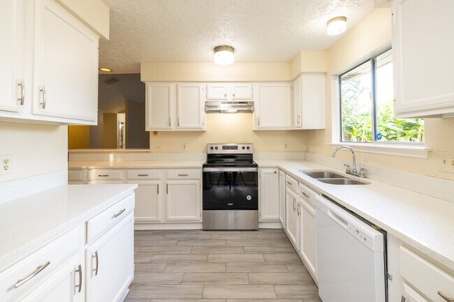 Building Photo - 2799 Wood Hollow Dr